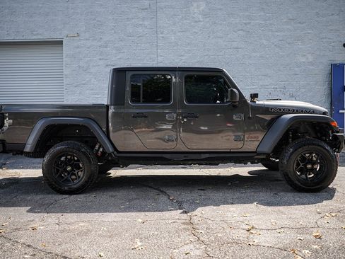 Used 2021 Jeep Gladiator Mojave w/ LED Lighting Group image 17
