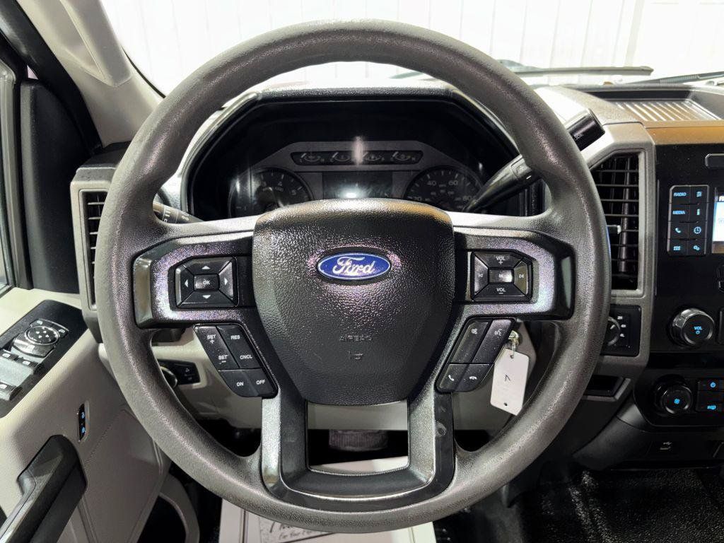 Used 2020 Ford F250 XL w/ Power Equipment Group AWD/4WD image 18