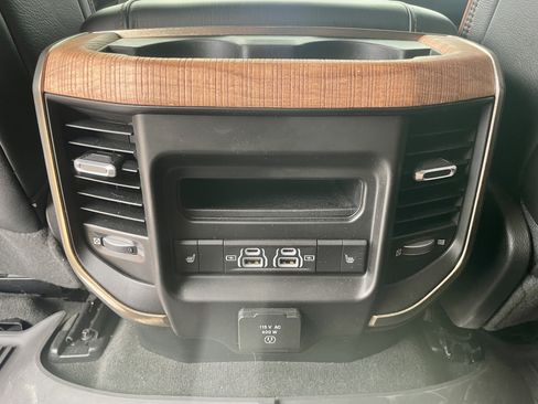 Used 2022 RAM 1500 Limited w/ Trailer Tow Group (B) AWD/4WD image 23