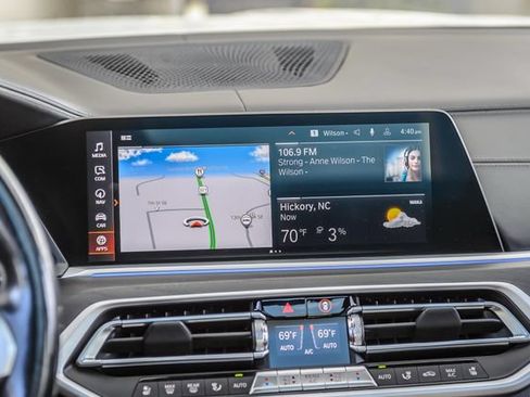 Used 2022 BMW X7 xDrive40i w/ M Sport Package AWD/4WD image 29