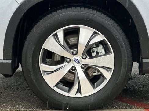 Certified 2024 Subaru Ascent Premium w/ Convenience Package image 32