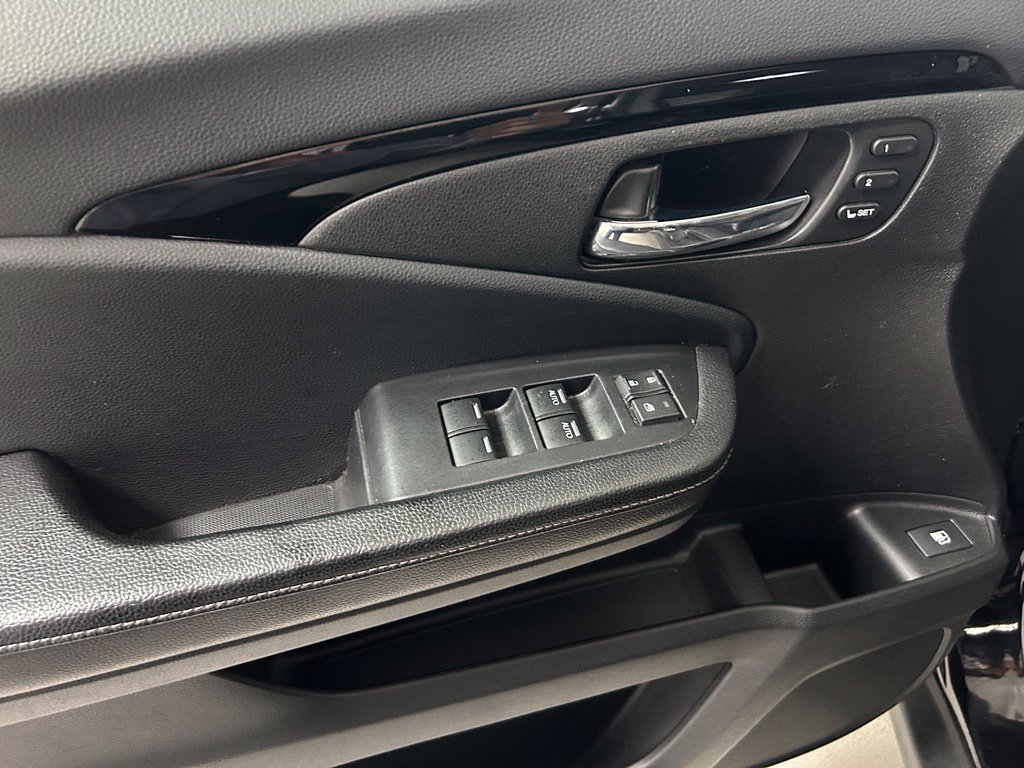 Used 2018 Honda Ridgeline RTL-E image 16