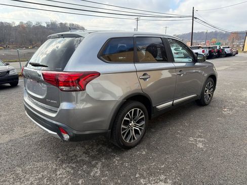 Used 2017 Mitsubishi Outlander ES image 7