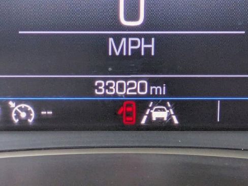 Used 2024 GMC Terrain SLE image 24