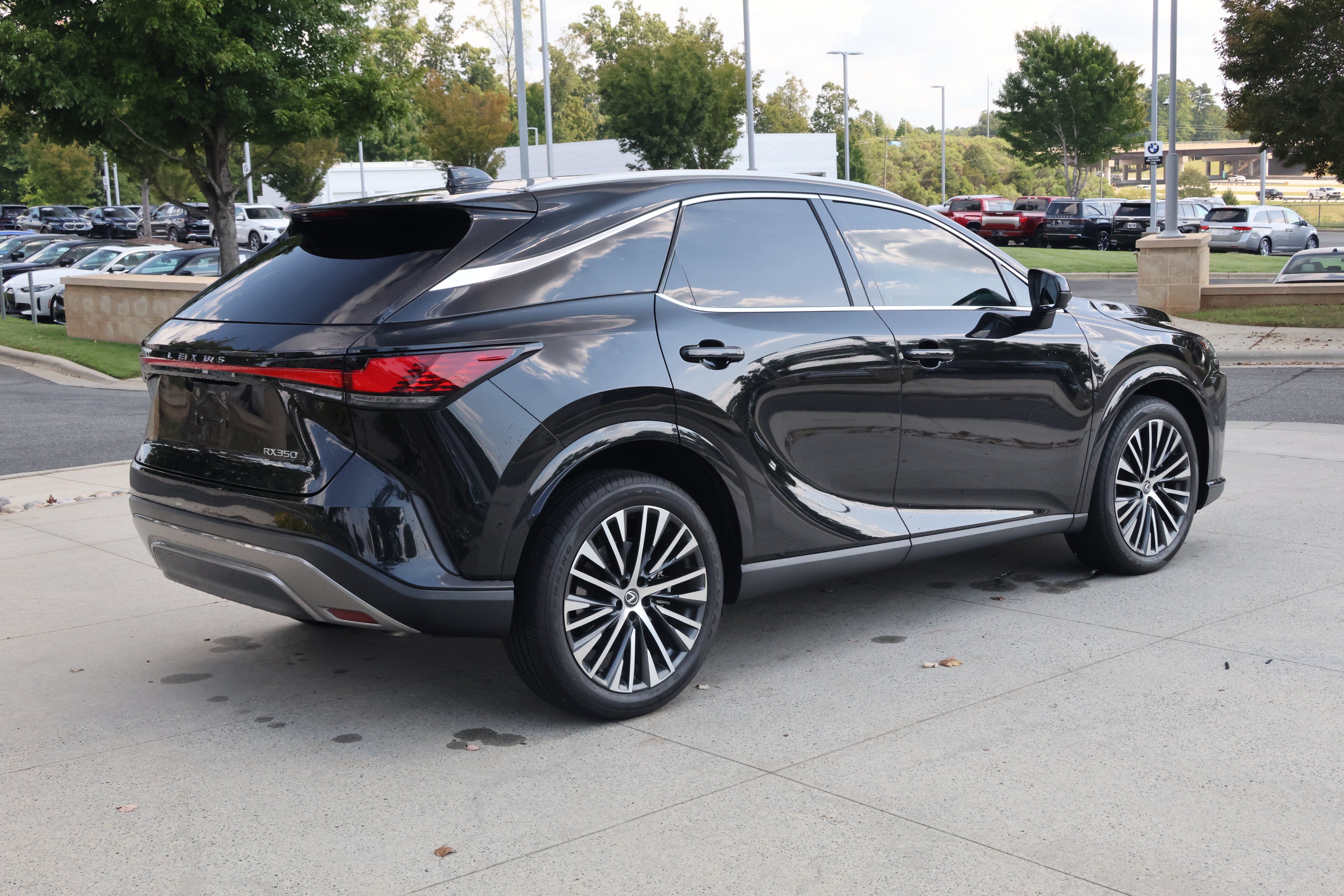 Used 2024 Lexus RX 350 Premium Plus w/ Convenience Package FWD image 9
