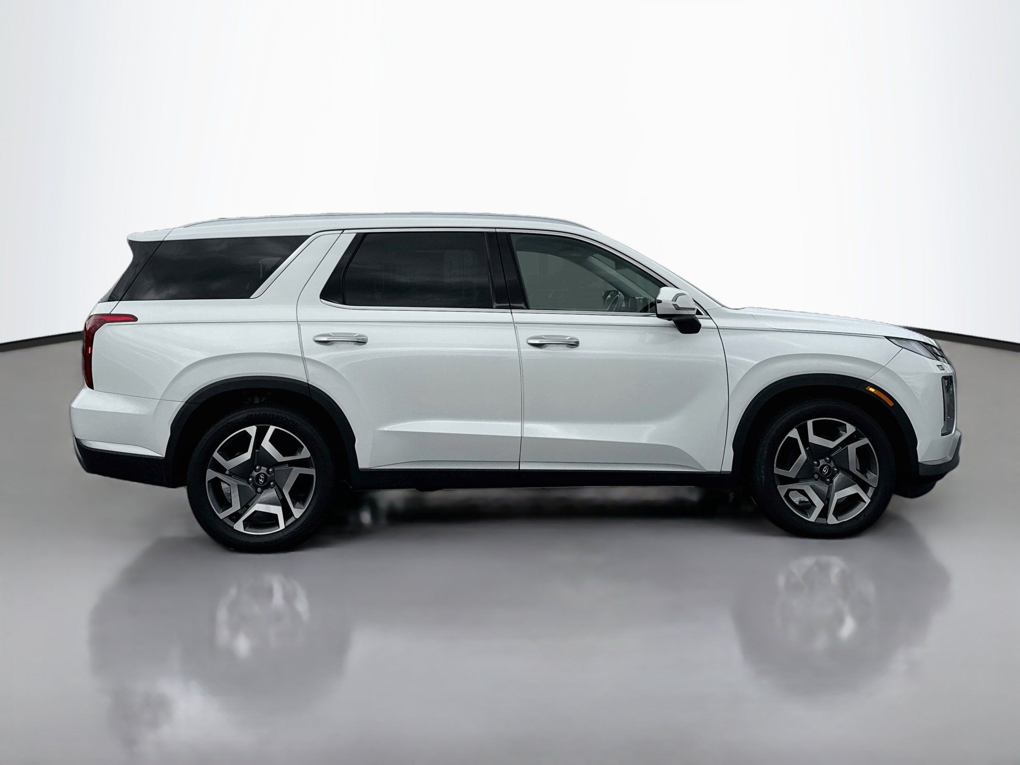 Used 2024 Hyundai Palisade SEL w/ Premium Package FWD image 8
