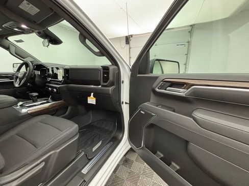 New 2026 GMC Sierra 1500 Elevation w/ Preferred Package image 32