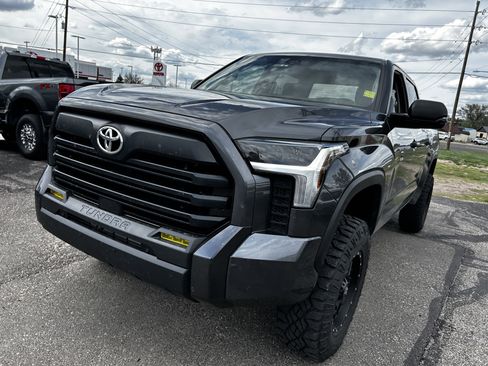 Used 2024 Toyota Tundra SR5 w/ SR5 Convenience Package AWD/4WD image 9