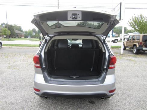 Used 2017 Dodge Journey Crossroad FWD image 29