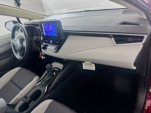 Used 2026 Toyota Corolla LE FWD image 28