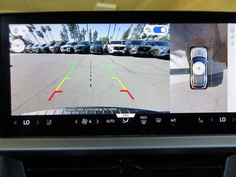 Used 2025 Ford Explorer ST-Line w/ Premium Package image 17