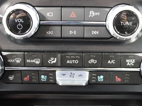 Used 2025 Ford F250 Platinum AWD/4WD image 75