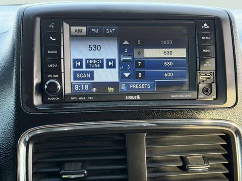 Used 2011 Dodge Grand Caravan Crew w/ Entertainment Group 1 image 45