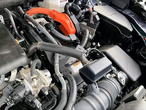 Used 2022 Toyota RAV4 XLE Premium image 33