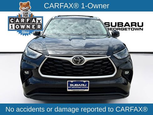 Used 2024 Toyota Highlander XLE AWD/4WD image 2