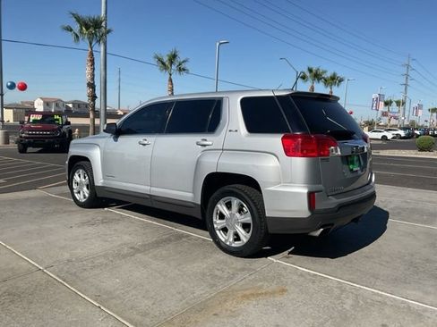 Used 2017 GMC Terrain SLE FWD image 5