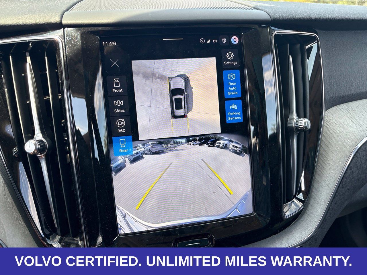 Used 2025 Volvo XC60 B5 Plus AWD/4WD image 22