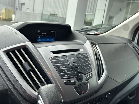 Used 2019 Ford Transit 350 XLT image 17