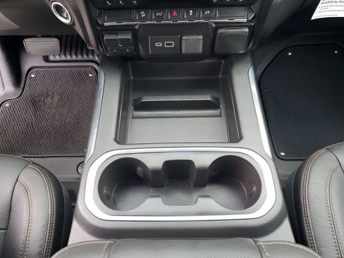 Used 2021 GMC Sierra 2500 AT4 image 39