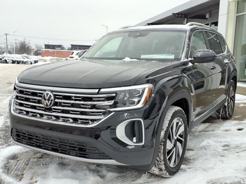 New 2026 Volkswagen Atlas SEL image 3