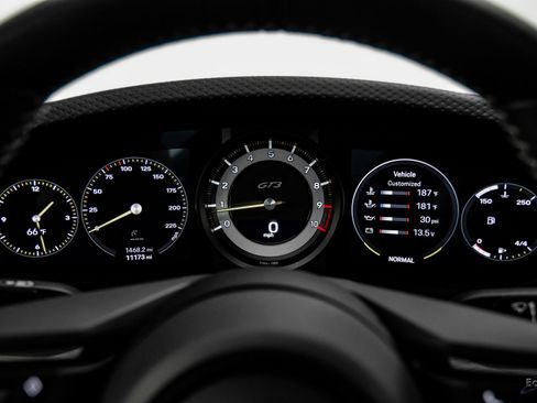Used 2022 Porsche 911 GT3 image 77