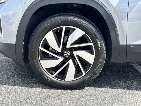 Used 2024 Volkswagen Atlas SE FWD image 9