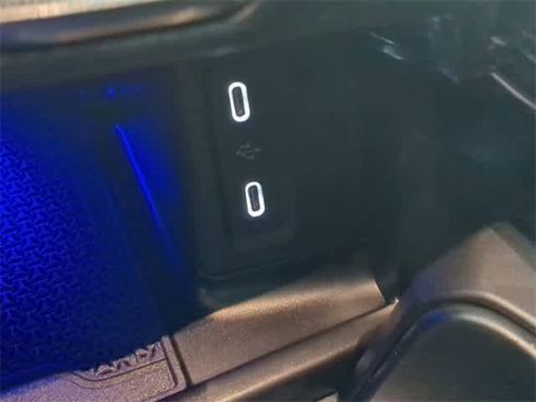 Used 2026 Mercedes-Benz GLC 300 4MATIC image 32