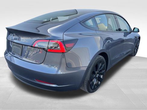 Used 2023 Tesla Model 3 Standard Range RWD image 5