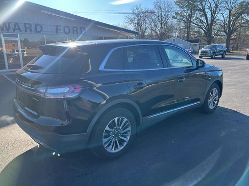 Used 2020 Lincoln Nautilus Premier w/ Equipment Group 101A image 5