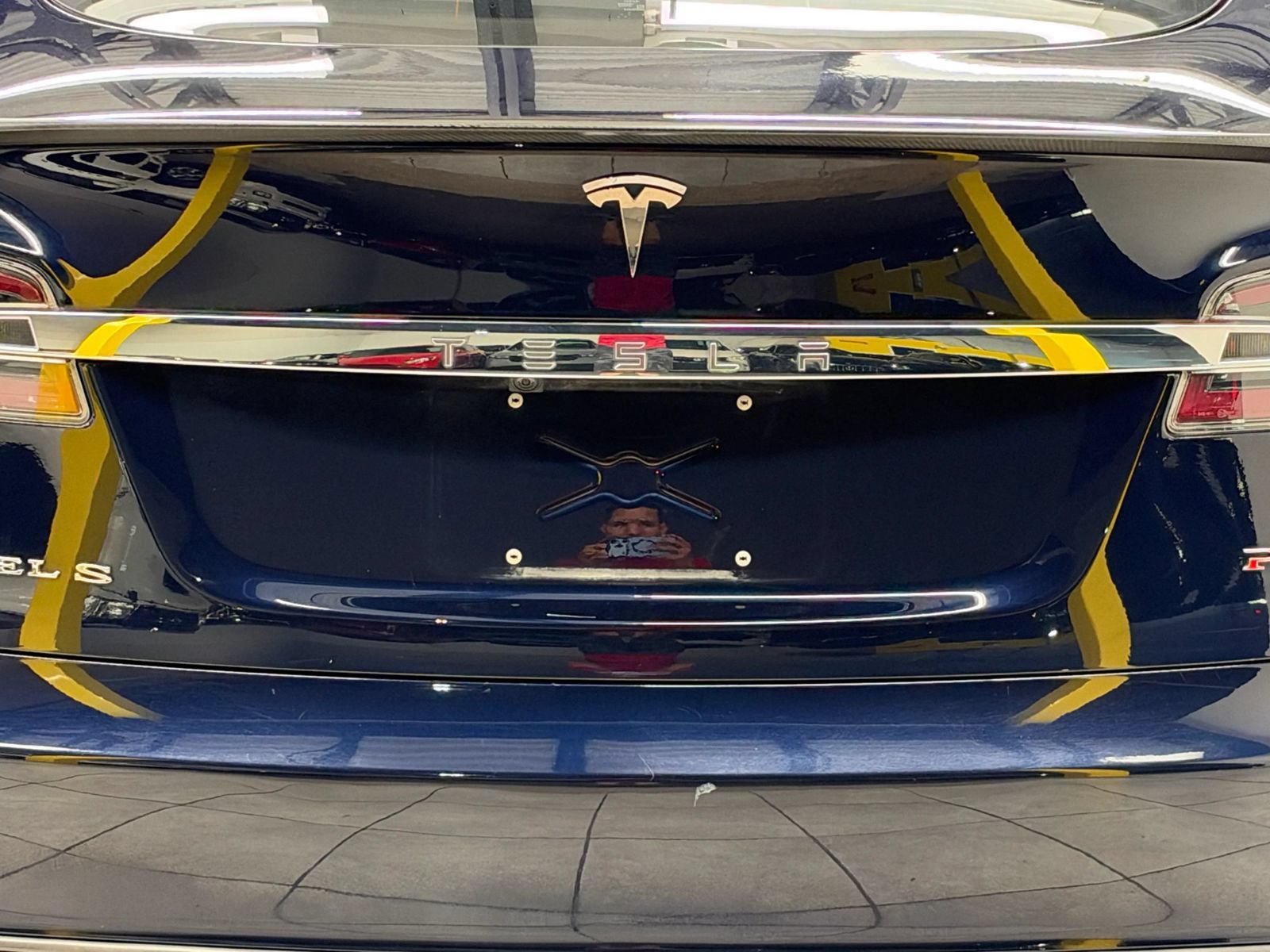 Used 2012 Tesla Model S Performance RWD image 11