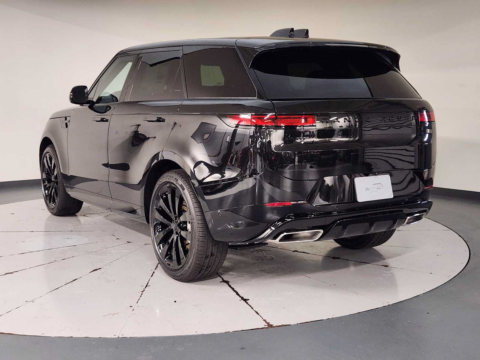 New 2027 Land Rover Range Rover Sport Dynamic SE AWD/4WD image 6