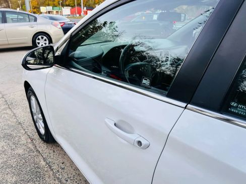 Used 2019 Hyundai Accent SEL image 7