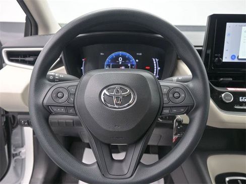 Certified 2026 Toyota Corolla LE image 32