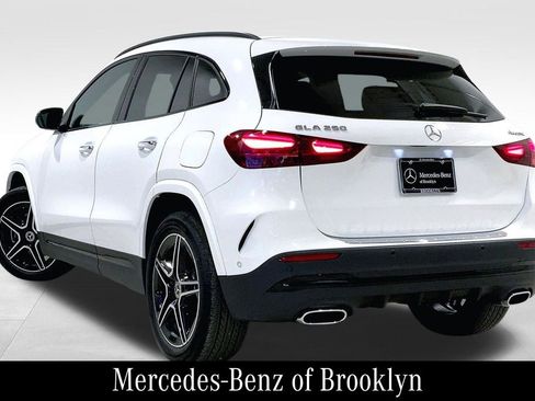 Certified 2026 Mercedes-Benz GLA 250 4MATIC image 15