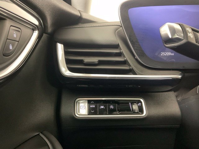 Used 2024 Buick Envision Preferred AWD/4WD image 17