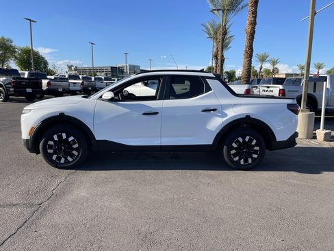 Used 2025 Hyundai Santa Cruz SEL FWD image 3
