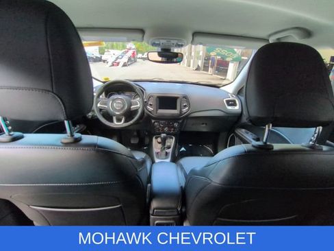 Used 2021 Jeep Compass Latitude w/ Convenience Group AWD/4WD image 17