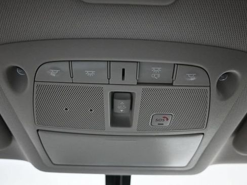 Used 2020 Nissan Pathfinder SL AWD/4WD image 21