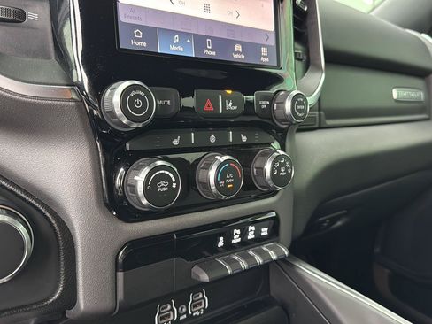 Used 2025 RAM 1500 Big Horn AWD/4WD image 24