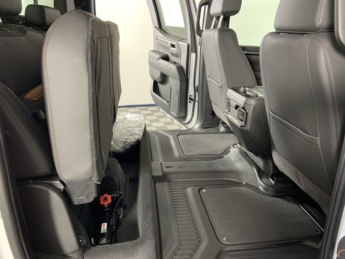 Used 2025 GMC Sierra 1500 AT4 w/ AT4 Premium Package image 23