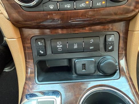 Used 2017 Buick Enclave Leather w/ Enclave Sport Touring Edition AWD/4WD image 34