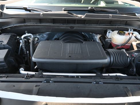 Used 2025 Chevrolet Tahoe Z71 w/ Z71 Off-Road Package image 34