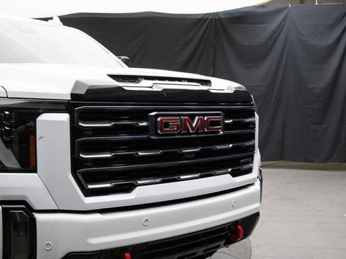 Used 2024 GMC Sierra 3500 AT4 w/ AT4 Premium Plus Package image 3