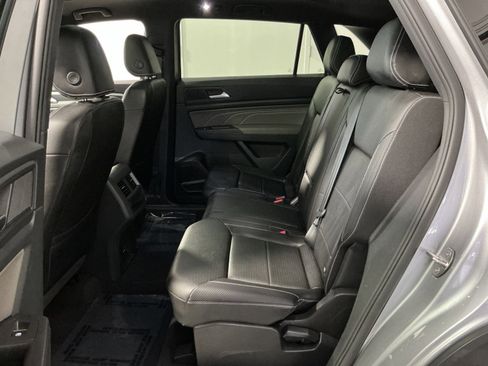 Used 2023 Volkswagen Atlas Cross Sport SEL R-Line AWD/4WD image 25