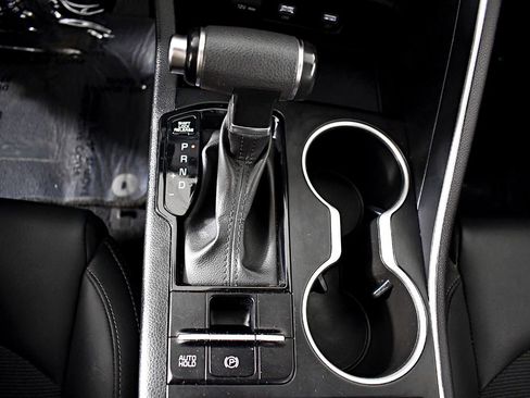 Used 2023 Kia K5 GT-Line image 34