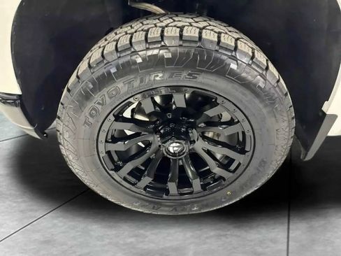 Used 2019 Chevrolet Silverado 1500 LT Trail Boss image 25