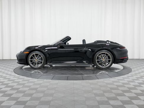 Certified 2021 Porsche 911 Carrera image 2