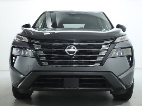 Used 2024 Nissan Rogue S image 6