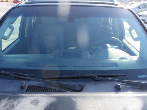 Used 2015 Nissan Xterra S w/ Value Package image 33