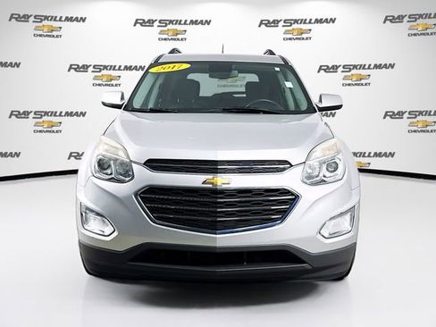 Used 2017 Chevrolet Equinox LT w/ Convenience Package image 2